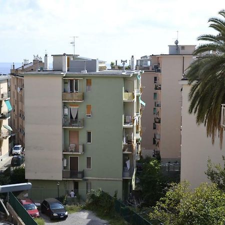 Il Nido Di Quarto Con Park Auto Macchine Piccole Segmento B Genua Exterior foto