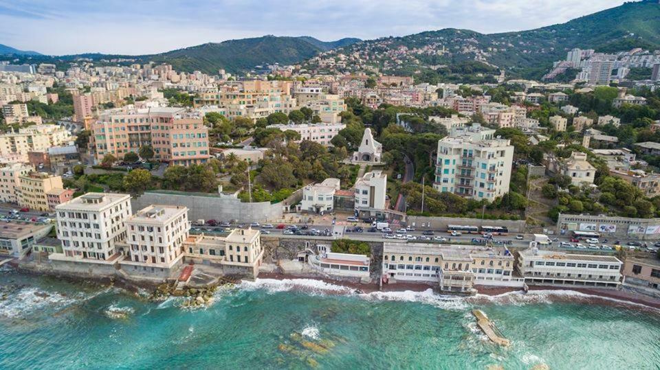 Il Nido Di Quarto Con Park Auto Macchine Piccole Segmento B Genua Exterior foto